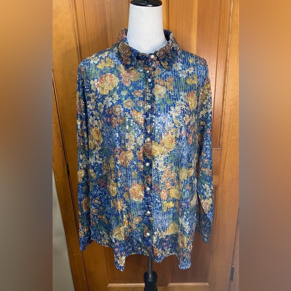NWT Plus Size Floral Sequin Button-Up Shirt - Picture 2 of 6